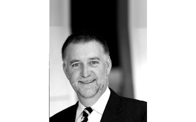 A monochrome image of Mr Ian Humphreys.